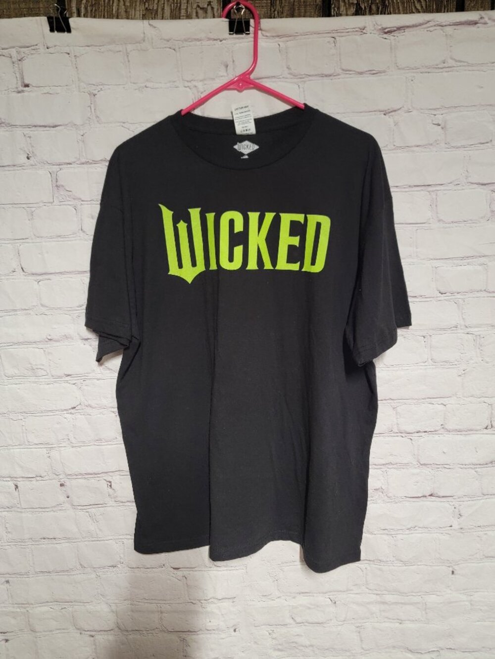 Wicked Women's Graphic T-shirt